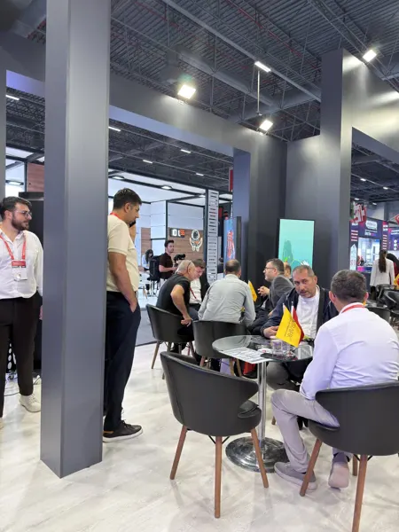 SIGN İstanbul fuarında LED Grafik standından görüntü 9