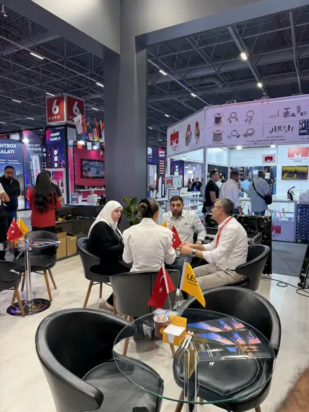 SIGN İstanbul fuarında LED Grafik standından görüntü 10
